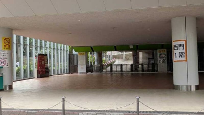 【ウマ娘 プリティーダービー】東京競馬場・西門(東京都)