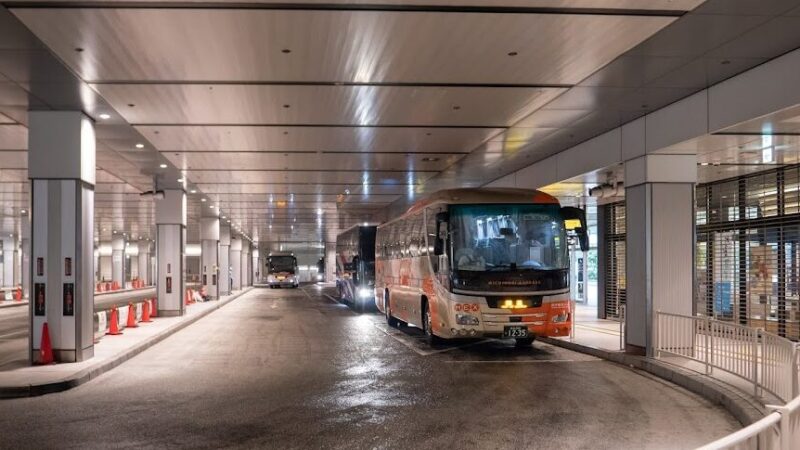 【新海誠作品】君の名は。-新宿駅・バスタ新宿(東京都)
